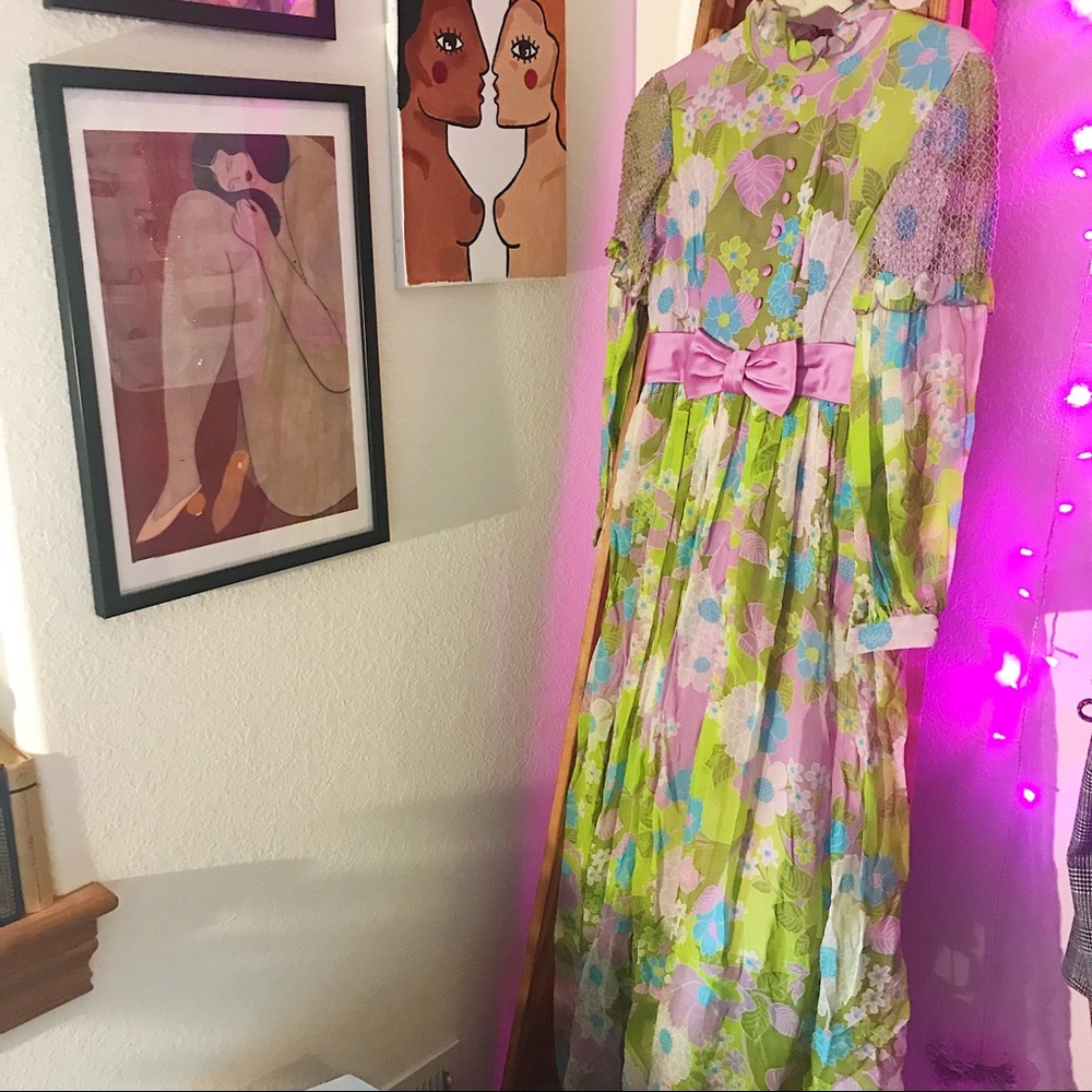 SOLD 70’s Style Bright Floral Disco Maxi Dress - Picture 5 of 8